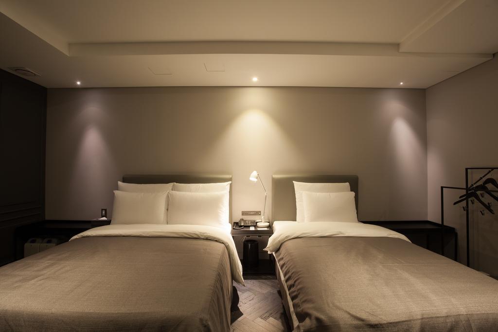 Hotel Gaden Suwon Exterior foto
