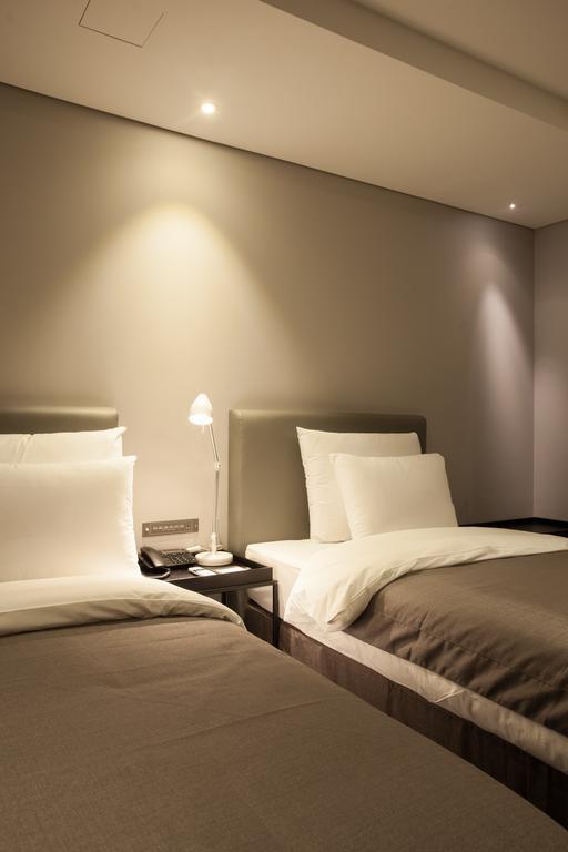 Hotel Gaden Suwon Exterior foto